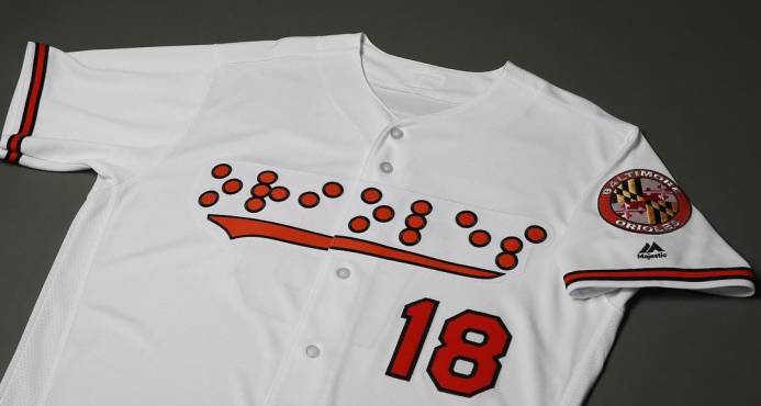 Los Orioles vestirán jerseys con el nombre del equipo escrito en braille