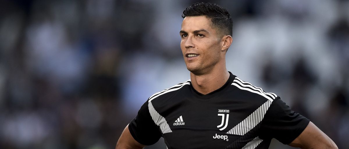 Cristiano Ronaldo niega acusaciones de violación en redes