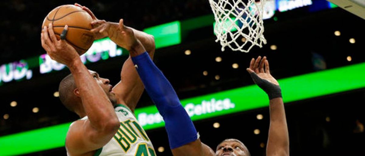 Irving y Horford lideran ofensiva de Celtics ante Knicks