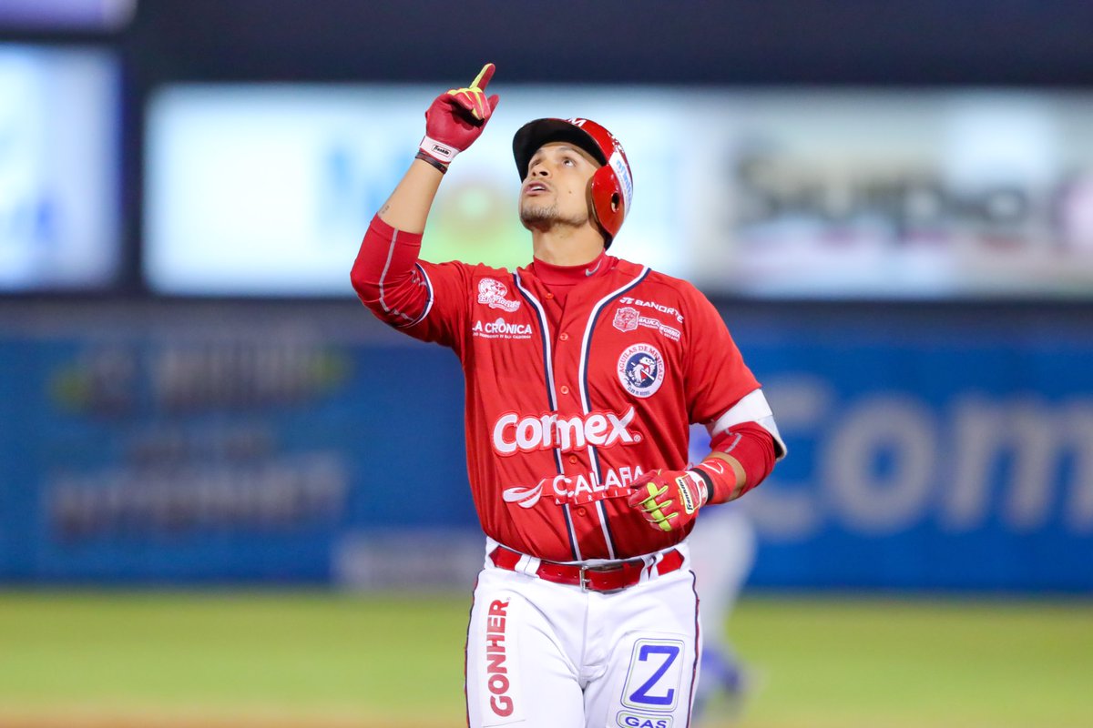 Licey contrata receptor y tres lanzadores - Marcador