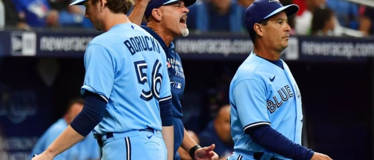 Montoyo, Borucki suspendidos por pelotazo